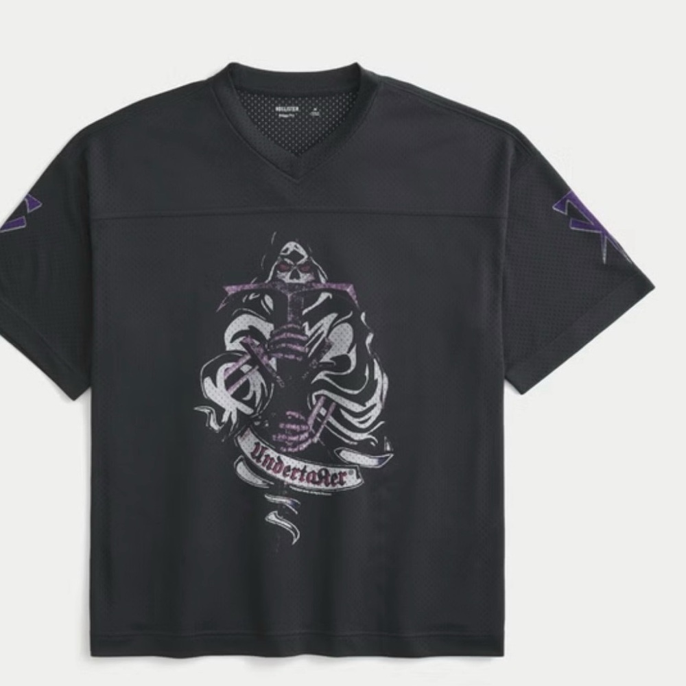 Hollister Black and Purple Graphic Men's Jersey